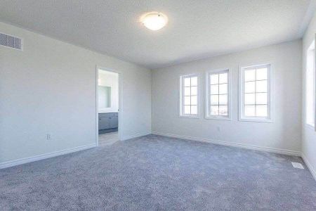 For Lease - 583 Queen Mary Drive, Brampton, Ontario - Photo 5