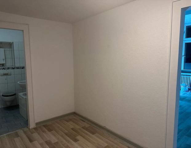 Schöne, teilw. sanierte 102 m² Wohnung in Duisburg Ruhrort - Foto 1