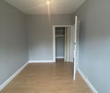 3 bedroom flat to rent - Photo 4