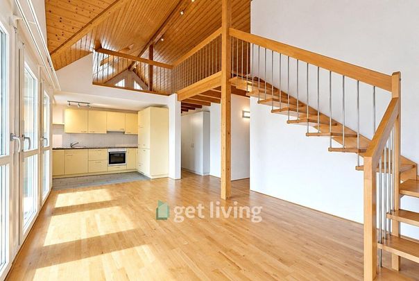 Moderne 4.5-Zimmer Dach-Maisonette-Wohnung in idyllischer Lage - Photo 1
