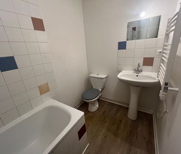 Location Appartement 2 pièces 27m² - Photo 3