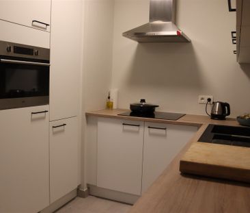 Rustig en recent gelegen appartement met terras en autostaanplaats. - Photo 5