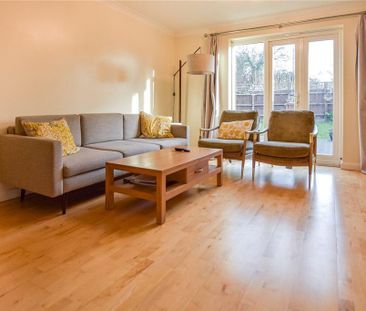 2 bedroom link detached house to rent - Photo 2