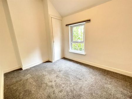 3 bedroom detached house to rent - Photo 4