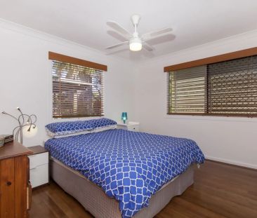 Spacious Family Home - Entertainers Dream - Photo 3