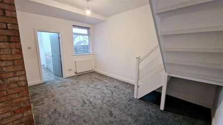 Wharton Road, Winsford, CW7 - Photo 4