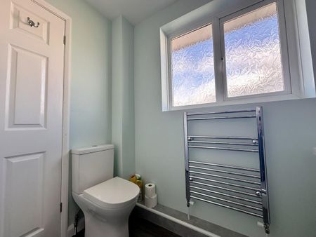 1 bedroom semi-detached house to rent - Photo 5