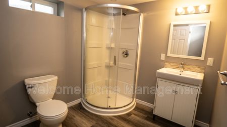 $1,895 / 3 br / 1 ba / A Stunning Lower Unit is Waiting For You in St. Catharines! - Photo 4