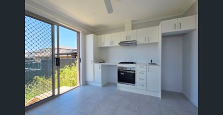 Brand New One Bedroom Granny - Photo 4