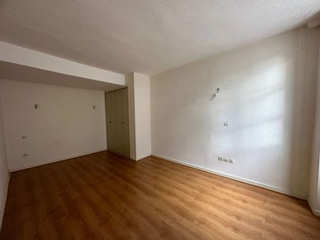 Appartement T2 près de ARPAJON à louer - Photo 3