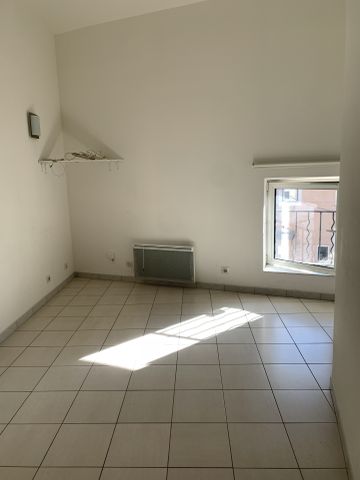 Location Maison 3 pièces 54m² LEZIGNAN CORBIERES 11200 - Photo 5