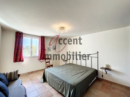 Appartement Saint Andiol 2 pièce(s) 62.8 m2, - Photo 2