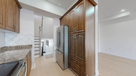 For Lease - 26 Coast Avenue, Vaughan, Ontario - Photo 5