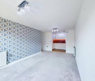 2 bedroom apartment to rent - Photo 2