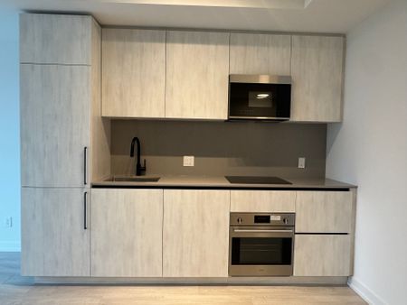 For Lease - 35 Parliament Street Unit# 821, Toronto, Ontario - Photo 3