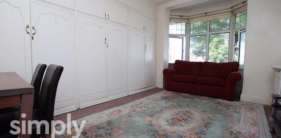 1 Bed property for rent - Photo 2