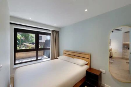 1 Bed Apartment - Photo 2