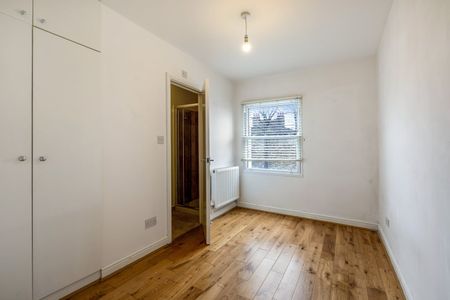 2 Bed Flat, Forest Hill Road, SE22 - Photo 4