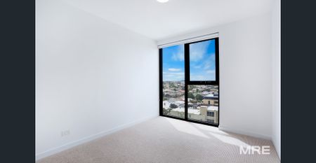 Chic living in the heart of Moonee Ponds - Photo 3