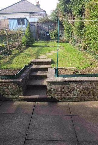 2 bedroom end of terrace house to rent - Photo 2