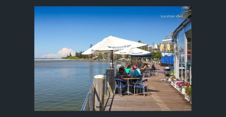 Three bedroom house - Photo 3