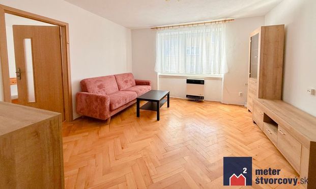 Prenájom 2i | 62 m2 | zariadený | Hollého | čiastočná rekonštrukcia - Photo 1