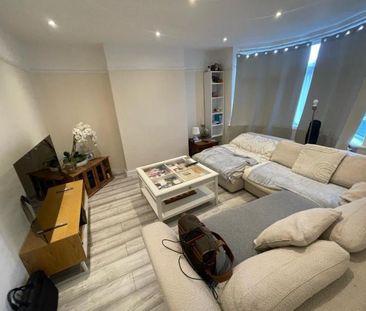 4 bedroom semi-detached house to rent - Photo 1