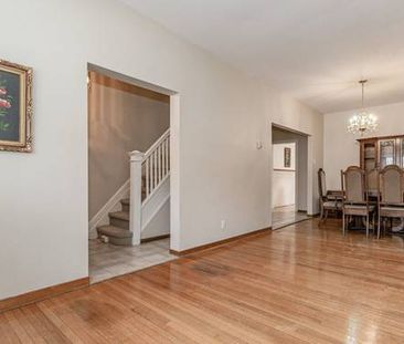 LOVELY 3 BDRM APT IN SEMI-DETACHED BY DUPONT/OSSINGTON! - Photo 1