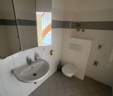 Jung Modern außergewöhnlich! Herrliche Maisonettewohnung mit Parkpl... - Photo 3