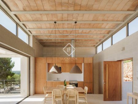 Es Mercadal, Balearic Islands 07740 - Photo 5