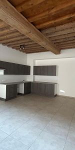 Location Appartement 2 pièces 60m² VILLEFRANCHE SUR SAONE 69400 - Photo 3