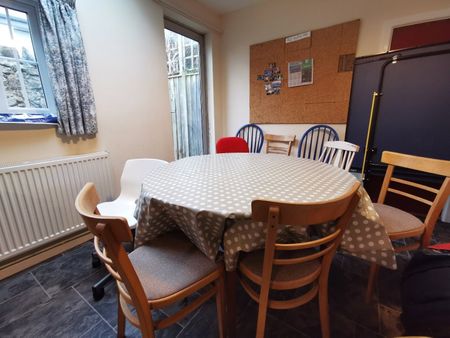 Farrar Road, Bangor, Gwynedd, LL57 - Photo 4