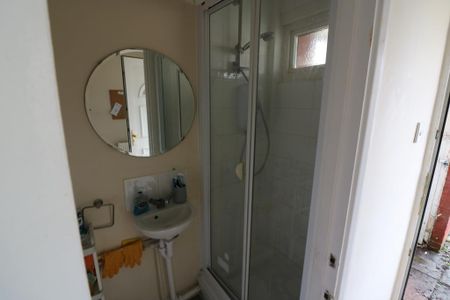 5 bedroom terraced house to rent - Photo 5