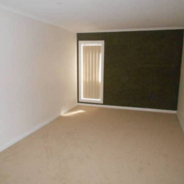 Convenient Location! - Photo 1