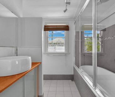 569 Vulture Street East, East Brisbane QLD 4169 - House For Rent | ... - Photo 6