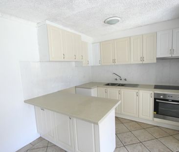 Modern 2 Bedroom Unit - Photo 4