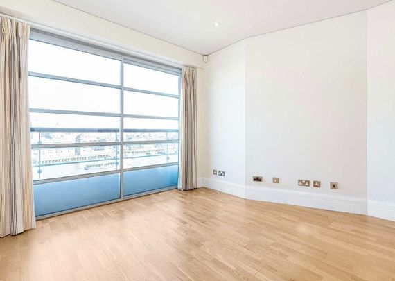 Shad Thames - Photo 1