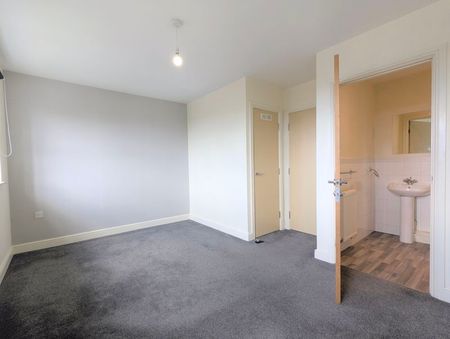 To Let – Kew House Drive, Scarisbrick – Three Bedroom Townhouse - Photo 3