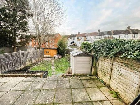 South Drive, Coulsdon, CR5 - Photo 4