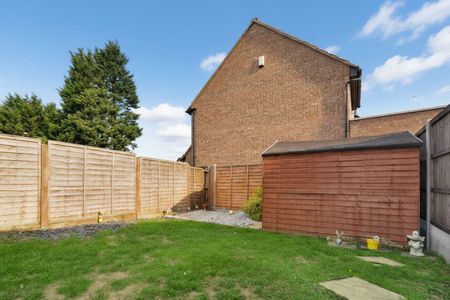 St Andrews Meadow, CM18, Harlow - Photo 5