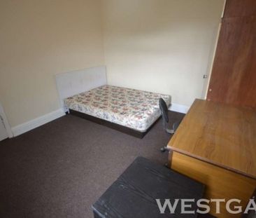 6 Bed - Talfourd Avenue, Reading - Photo 1