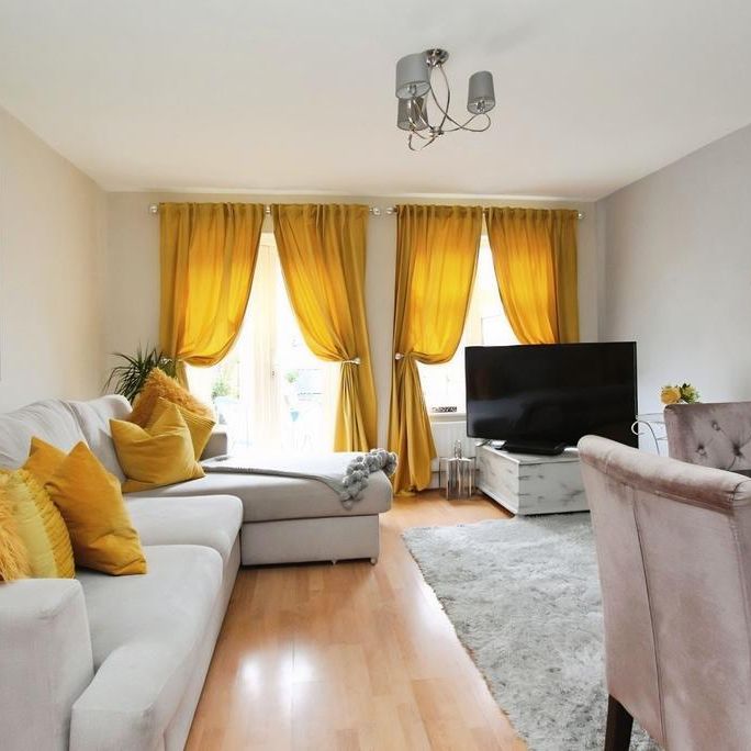 2 bedroom townhouse to rent - Photo 1