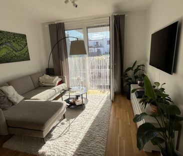 Moderne 2 Zi -Wohnung mit großzügiger Loggia - nahe Milleniumcity (... - Photo 3