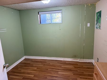 For Lease - 1380 Sarcee Street, Oshawa, Ontario - Photo 2