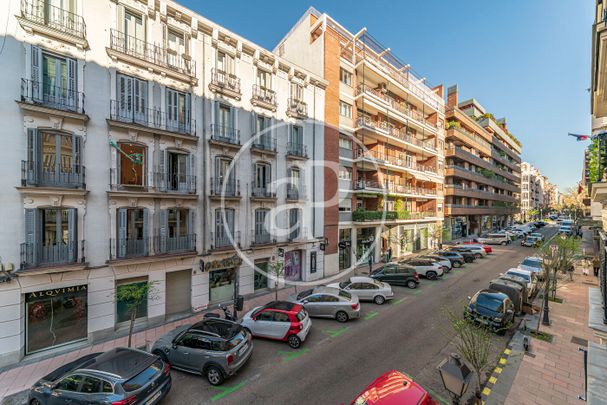 Flat for rent in Castellana (Madrid) - Photo 1