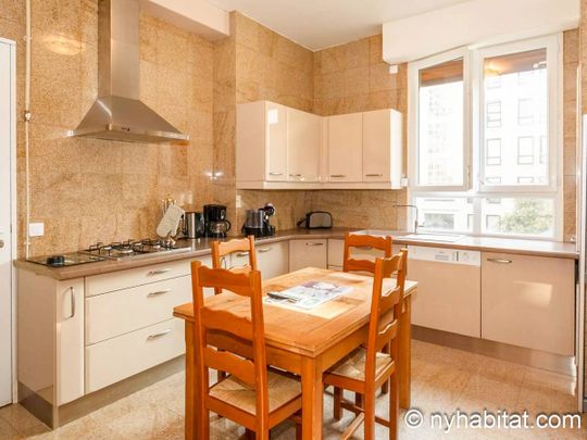 Logement à Paris, Location meublée - T4 - Parc Monceau, Champs Élysées - Gare Saint Lazare (PA-4961) - Photo 1