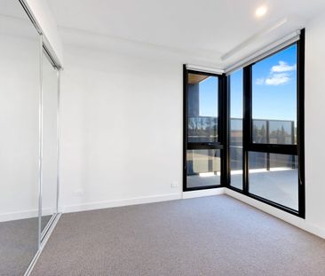 Sierra Hawthorn - North Facing Apartment with Huge Balcony - Photo 2