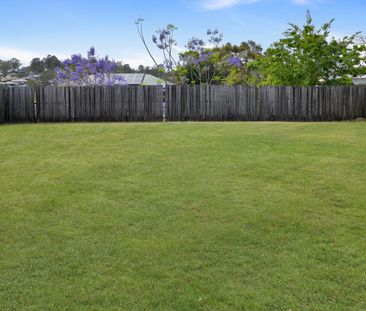 28 Chetwynd Street, Redbank Plains, Qld 4301 - Photo 4