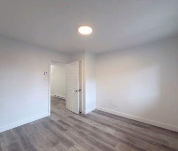 3915 Masson — 3-1/2 - Photo 3