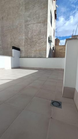Piso de alquiler en Calle Calle Aspe, 3, Reina Victoria - Miguel Hernández - Photo 4